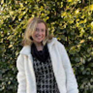 Meet your Posher, Julia